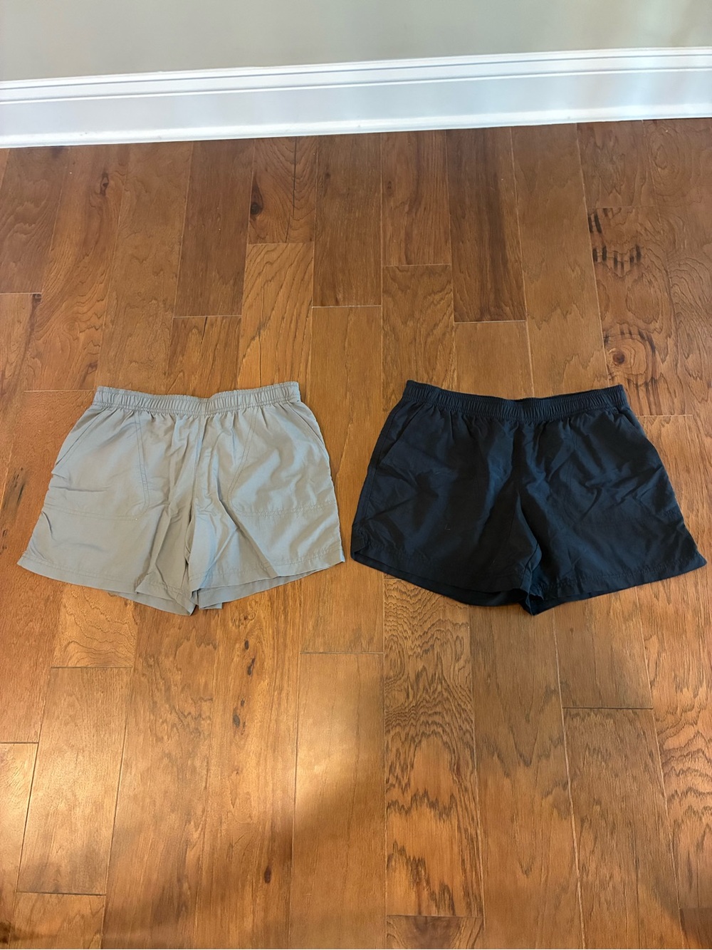 Columbia Gray and Black Women's Shorts
